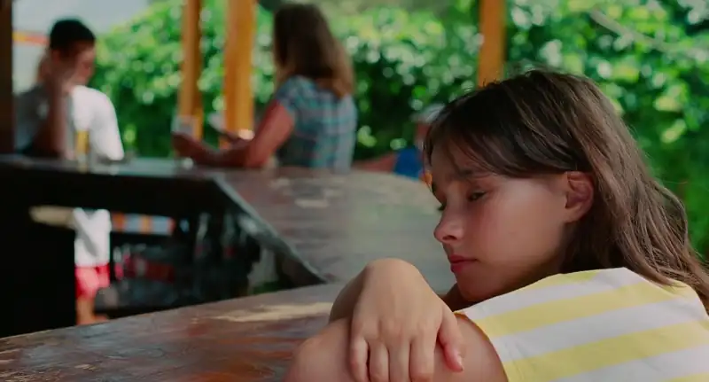 Aftersun (2022) Movie Screenshot (3) Aftersun (2022) Movie Screenshot (3)