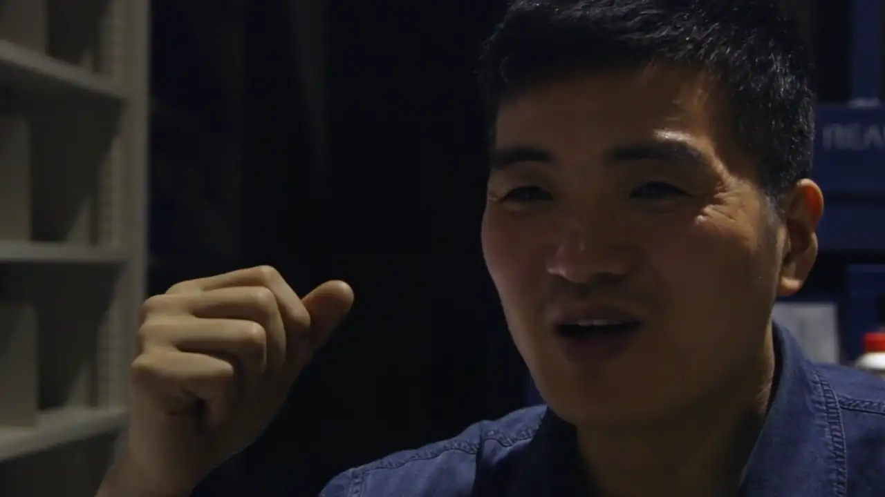 American Factory (2019) Movie Screenshot (2)