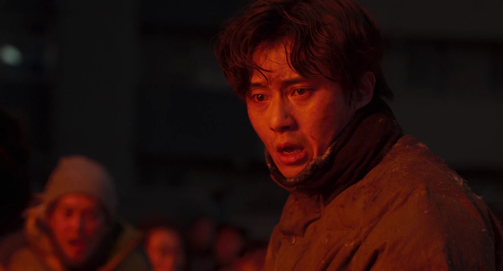 Concrete Utopia (2023) Movie Screenshot (5) Concrete Utopia (2023) Movie Screenshot (5)