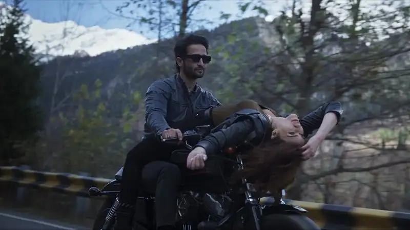 Do Patti (2024) Movie Screenshot (3) Do Patti (2024) Movie Screenshot (3)