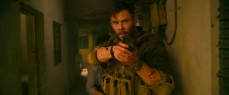 Extraction (2020) Movie Screenshot (5) Extraction (2020) Movie Screenshot (5)