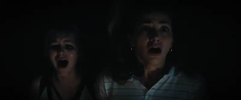 Fear Street Part One - 1994 (2021) Movie Screenshot (5) Fear Street Part One - 1994 (2021) Movie Screenshot (5)