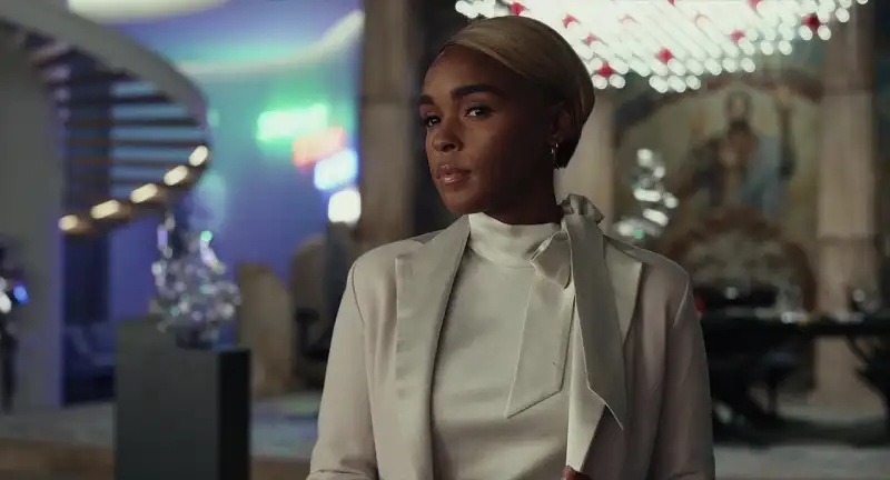 Glass Onion A Knives Out Mystery (2022) Movie Screenshot (4) Glass Onion A Knives Out Mystery (2022) Movie Screenshot (4)