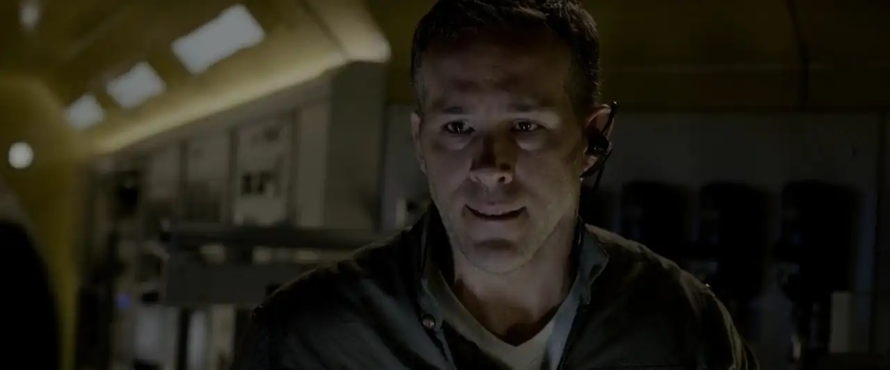 Life (2017) Movie Screenshot (3) Life (2017) Movie Screenshot (3)