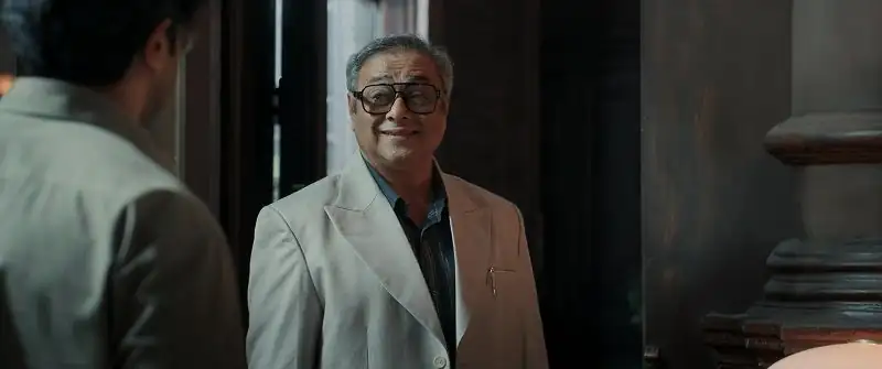 Lucky Baskhar (2024) Movie Screenshot (4) Lucky Baskhar (2024) Movie Screenshot (4)