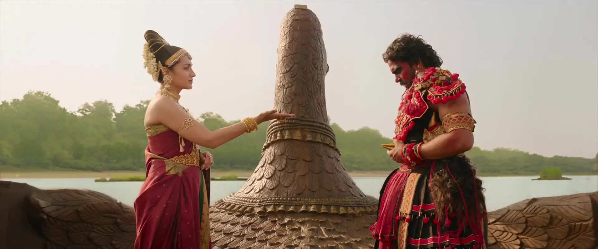 Ponniyin Selvan (2022) Movie Screenshot (1) Ponniyin Selvan (2022) Movie Screenshot (1)