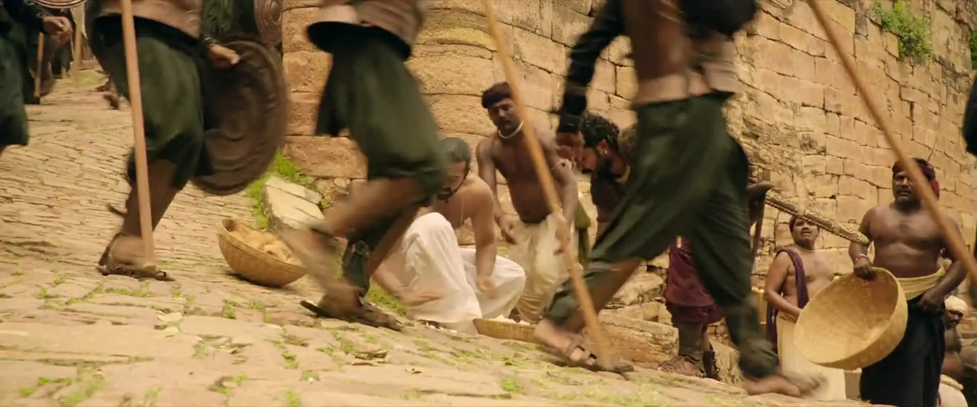 Ponniyin Selvan (2022) Movie Screenshot (3) Ponniyin Selvan (2022) Movie Screenshot (3)