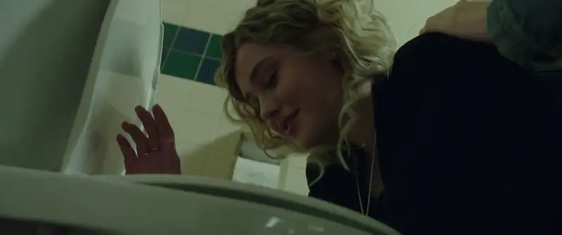 Spontaneous (2022) Movie Screenshot (1) Spontaneous (2022) Movie Screenshot (1)