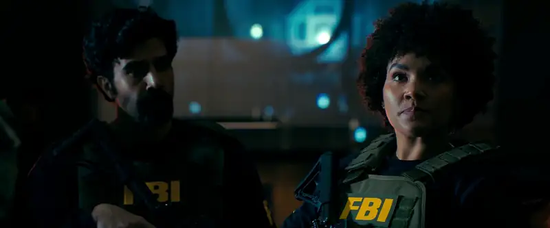 The Beekeeper (2024) Movie Screenshot (3) The Beekeeper (2024) Movie Screenshot (3)