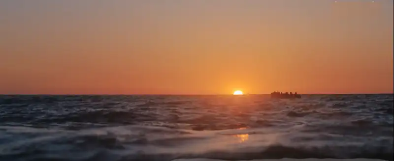 The Swimmers (2022) Movie Screenshot (2) The Swimmers (2022) Movie Screenshot (2)