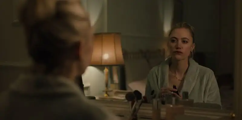 Watcher (2022) Movie Screenshot (1)